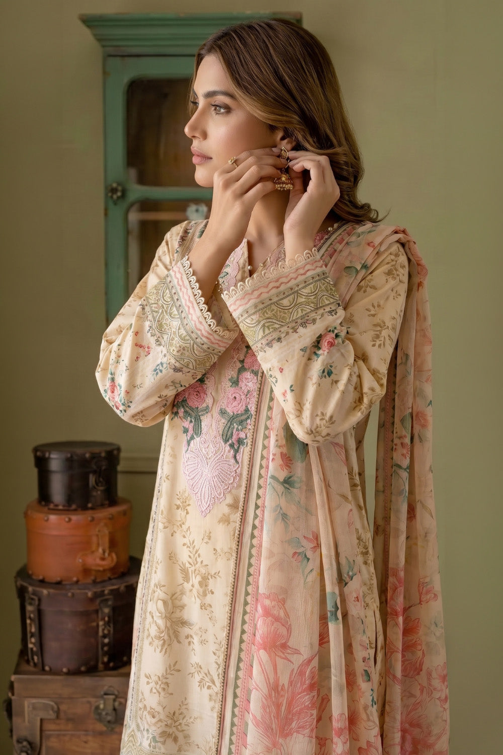 3 Piece - Embroidered  Lawn Suit - 1014