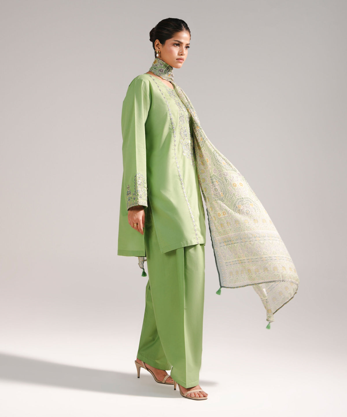 3 Piece - Embroidered  Lawn Suit - 1001