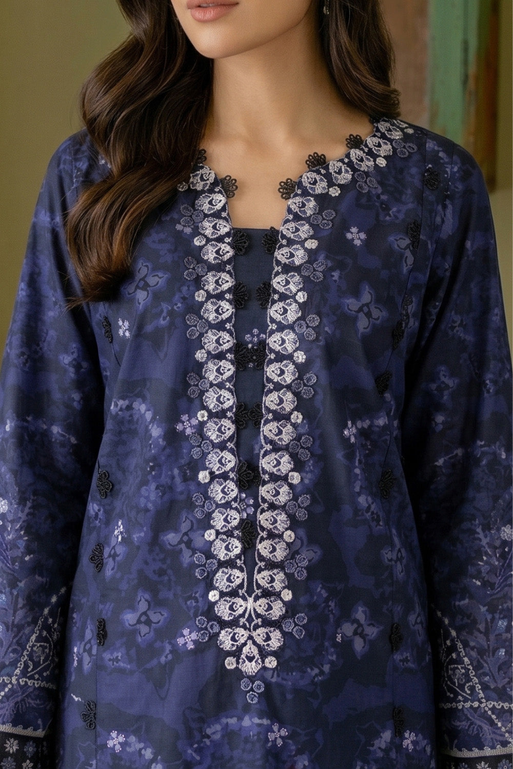 3 Piece - Embroidered  Lawn Suit - 1011 Secondary image