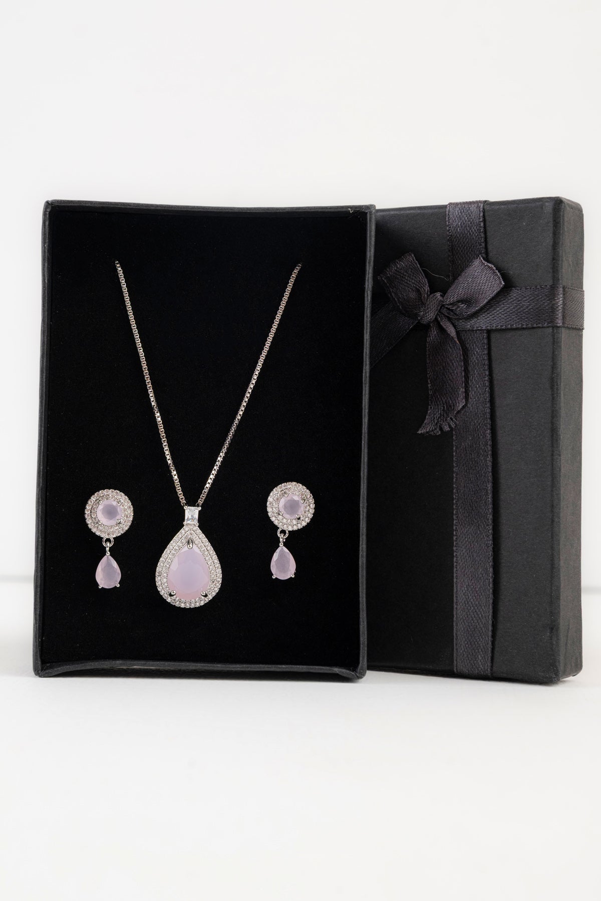 Locket Set - Pink - 1042 Secondary image
